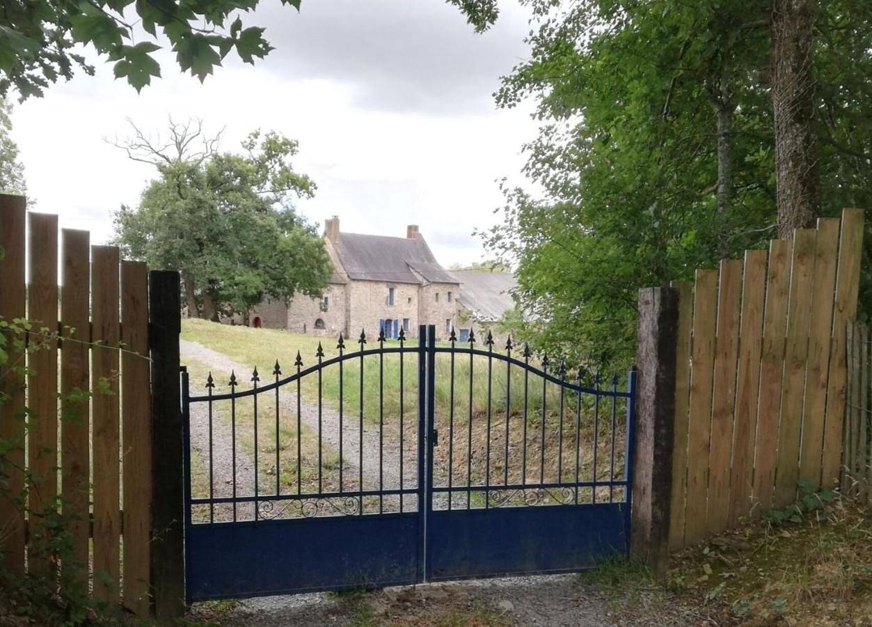 Three-Bedroom House in Crevin, Région de Redon
