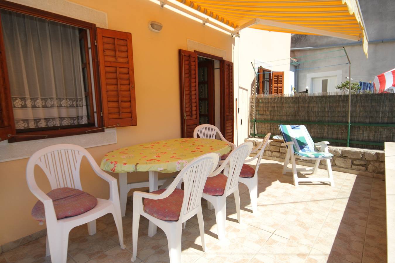Ganze Wohnung, 2-Zimmer-Ferienwohnung mit Terrasse Osor, Losinj A-8088-b in Kvarner Inseln