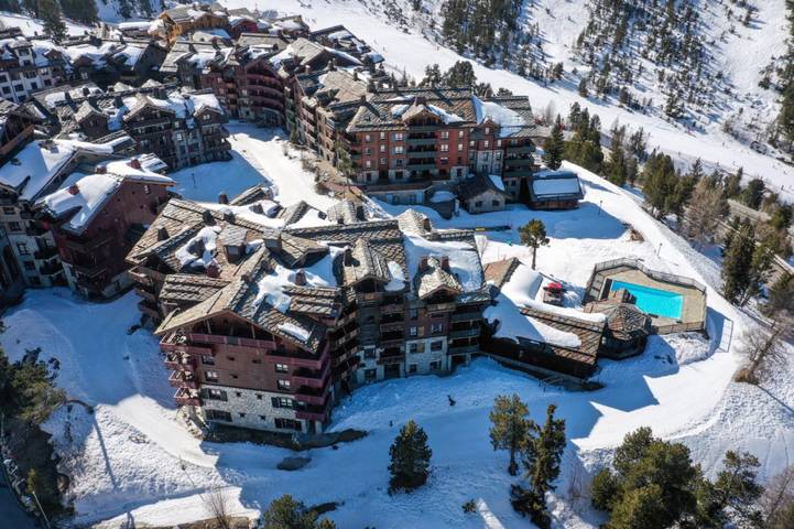 Gîte pour 2 personnes, avec jardin ainsi que sauna et piscine dans Arc 1950 - 2