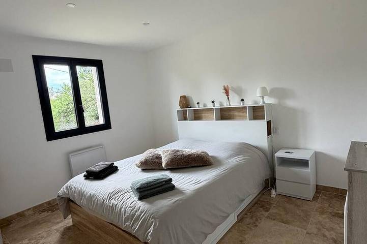 Location de vacances pour 4 personnes à La Bastidonne - 2