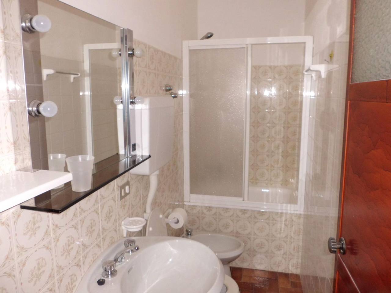 Ganze Wohnung, Wohnung 'Garden' mit Wasserblick in Vercana, Gemeinde Vercana