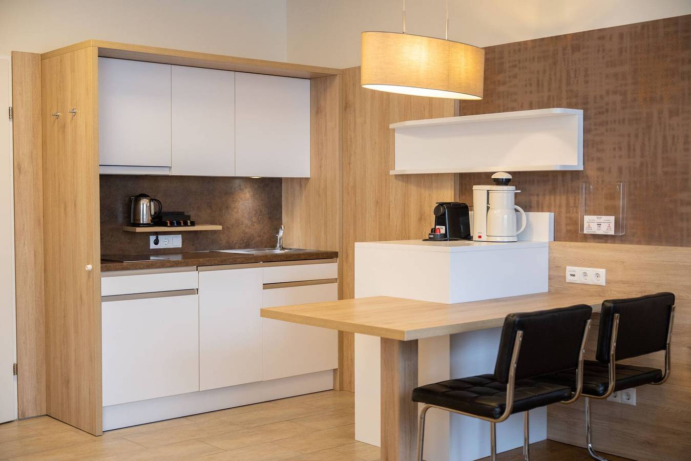 Appartement entier, Appartement Red Dream pour 2 personnes à Graz-Süd I, parking gratuit, enregistrement 24h/24 et 7j/7 in Graz, Steirerland