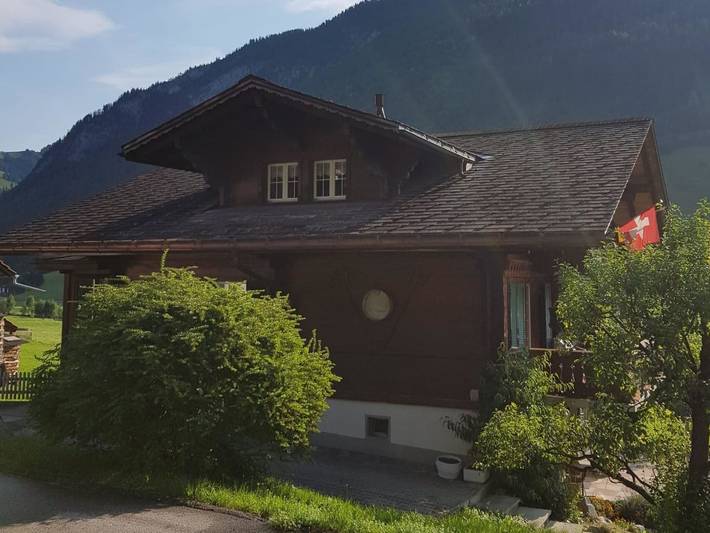 Hütte für 4 Personen, mit Balkon im Berner Oberland - 3