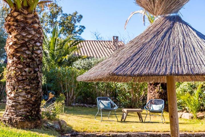 Villa pour 7 personnes, avec jardin ainsi que piscine et bassin pour enfant à Porto-Vecchio - 3