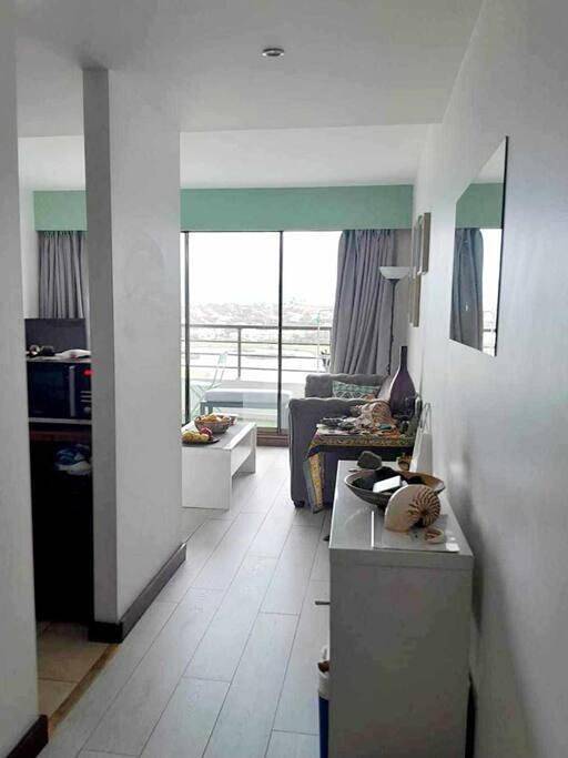 Gîte pour 2 personnes, avec vue et vue sur le lac ainsi que balcon et piscine à Nouméa - 3