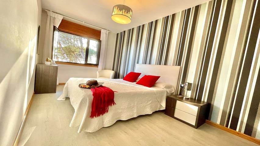 Apartamento de vacaciones para 8 personas, con piscina y balcón/terraza - 1