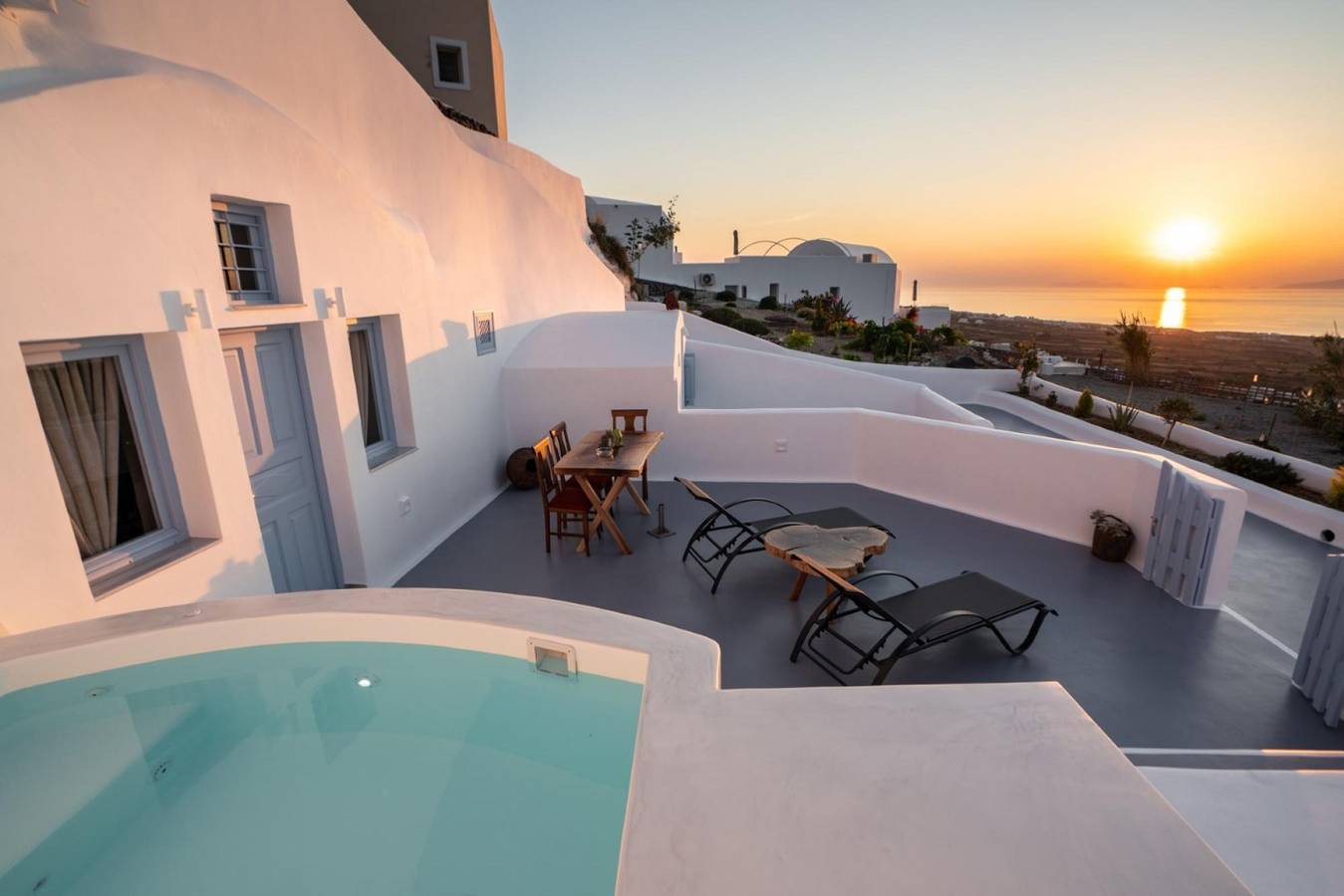 Apartment for 3 People in Finikia, Santorini