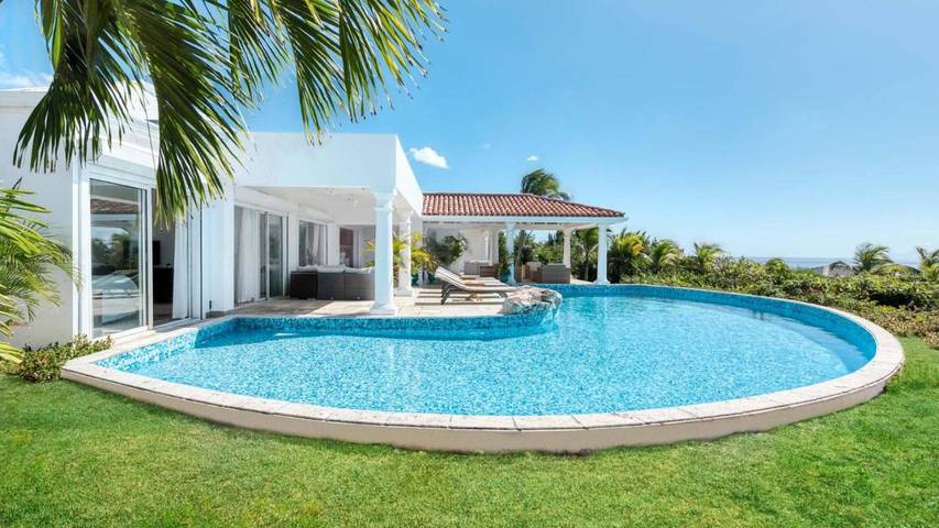 Villa voor 4 personen, with tuin and zwembad as well as terras in St. Martin