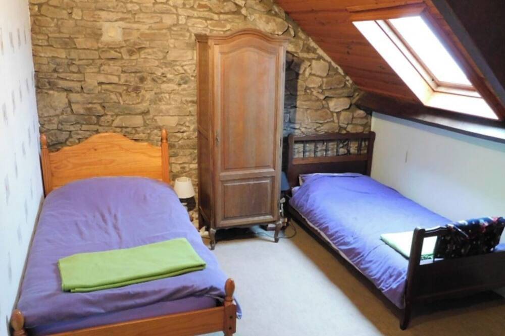Familiale de Cottage confortable spacieuse et jardin. Rural et relaxant. in Saint-Pierre-Tarentaine, Région de Vire