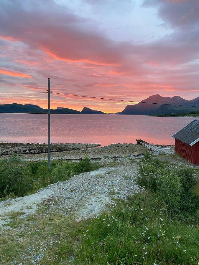 Charming holiday home in Kvaløya, Tromsø
