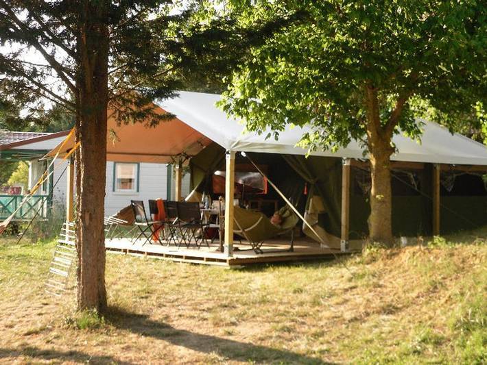 Tente pour 5 personnes, animaux acceptés dans l' Ariège - 2