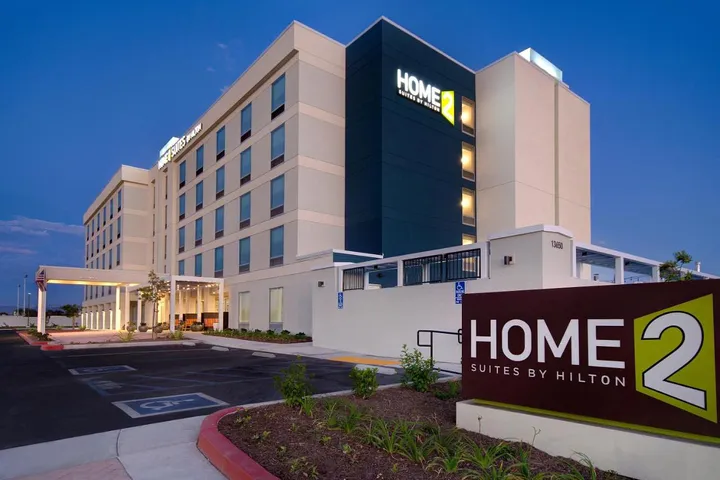 Hotel for 6 people, with pool - 1