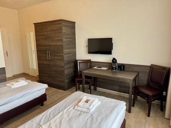 Hotel für 2 Personen, mit Garten in Haßloch - 2