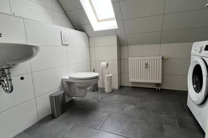 Ganze Wohnung, Zentrale Maisonette | Parkplatz | bis 4 Gäste in Chemnitz, Chemnitz und Umgebung