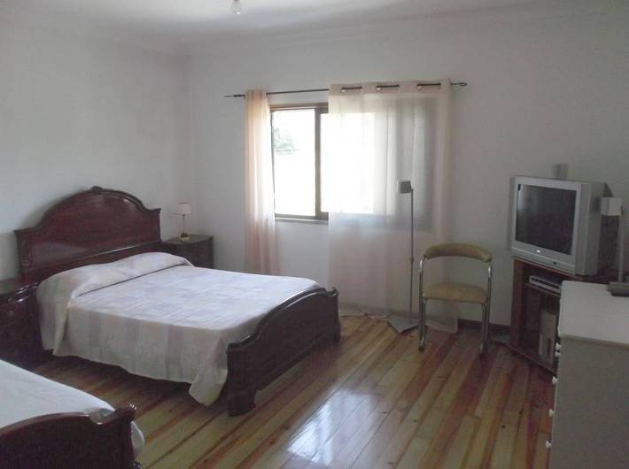 Location de vacances pour 2 personnes, avec vue ainsi que piscine et jardin, animaux acceptés dans Paredes de Coura - 4