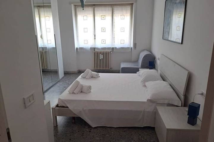 Chambre d’hôte pour 4 personnes dans Ostie