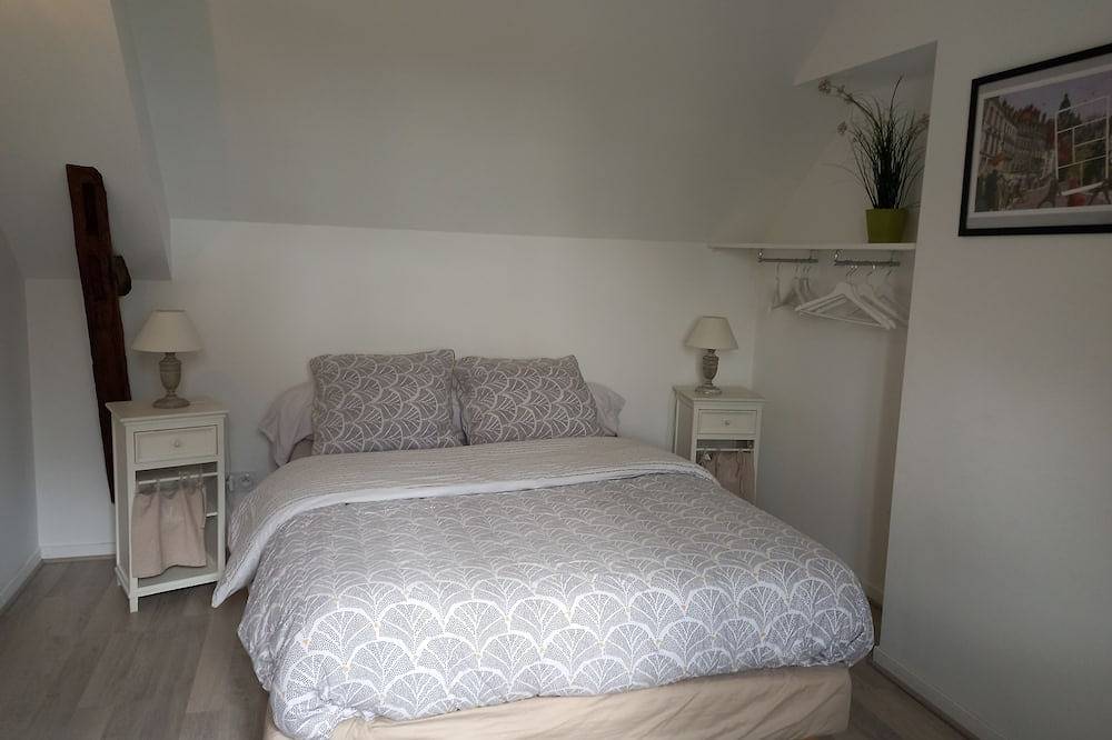 La casa de La Digue, 2 dormitorios con terraza y parking. in Blois, Región de Blois