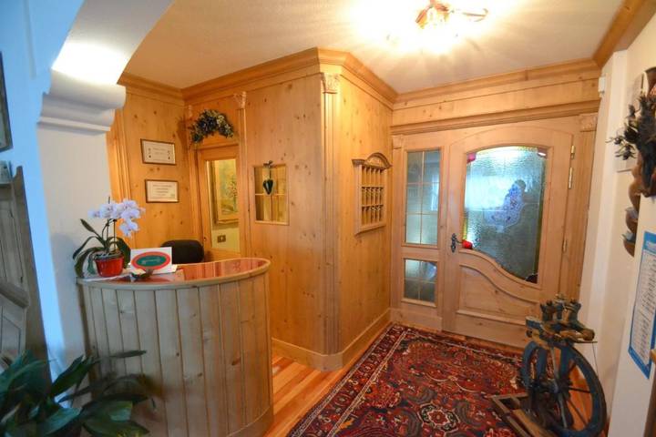 Hôtel pour 3 personnes, avec terrasse ainsi que vue et jardin à Cortina d'Ampezzo - 4