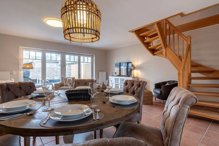 Ferienhaus Diekhus 2 mit Balkon, Terrasse und Garten direkt am Deich. in St. Peter-Bad, St. Peter-Ording