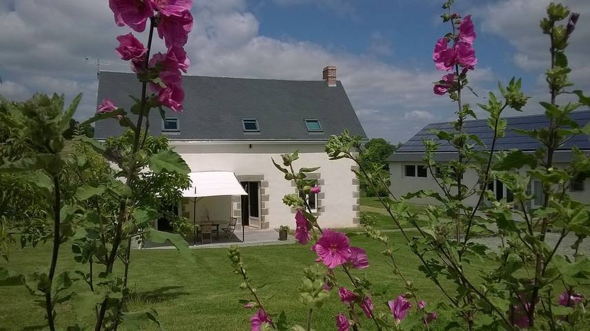 Gîte pour 8 personnes, avec piscine, adapté aux familles