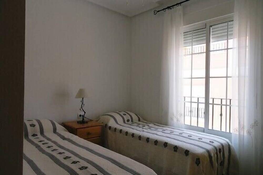 Just 8min walk to beautiful safe sandy beaches, bars & restaurants, Internet in San Juan de los Terreros, Pulpí