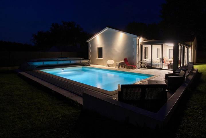 Location de vacances pour 6 personnes, avec jardin et piscine à Puymoyen - 2