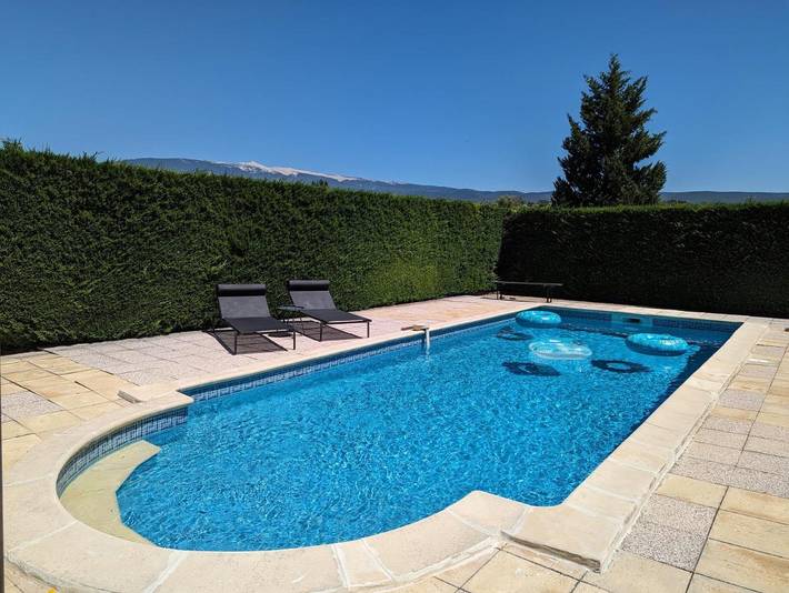 Casa de vacaciones para 14 personas, con vistas además de jardín y piscina - 1