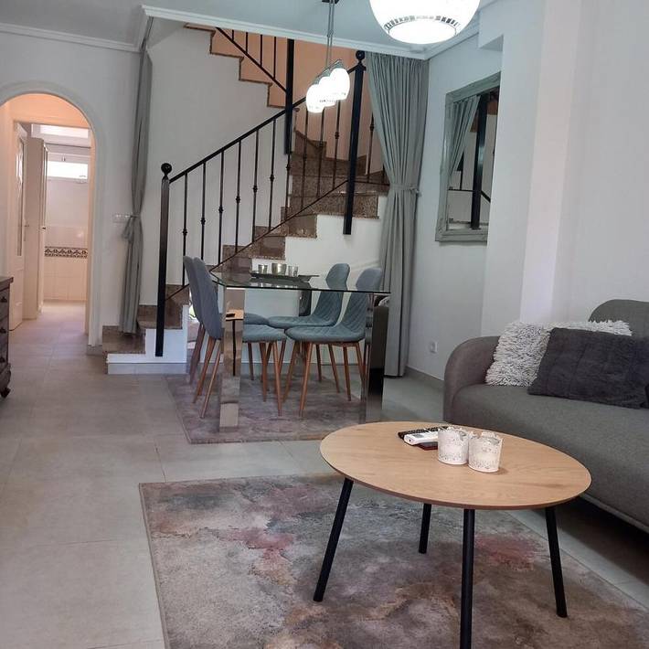 Apartamento para 5 personas, con jardín y piscina, Se admiten mascotas en Algorfa