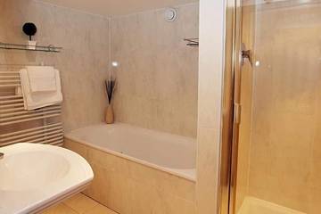 Log Cabin for 4 People in Loch Lomond, Argyll & Bute, Photo 3