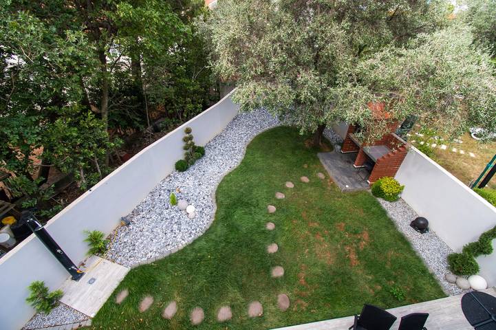 Ferienhaus für 6 Personen, mit Garten in Starigrad Paklenica