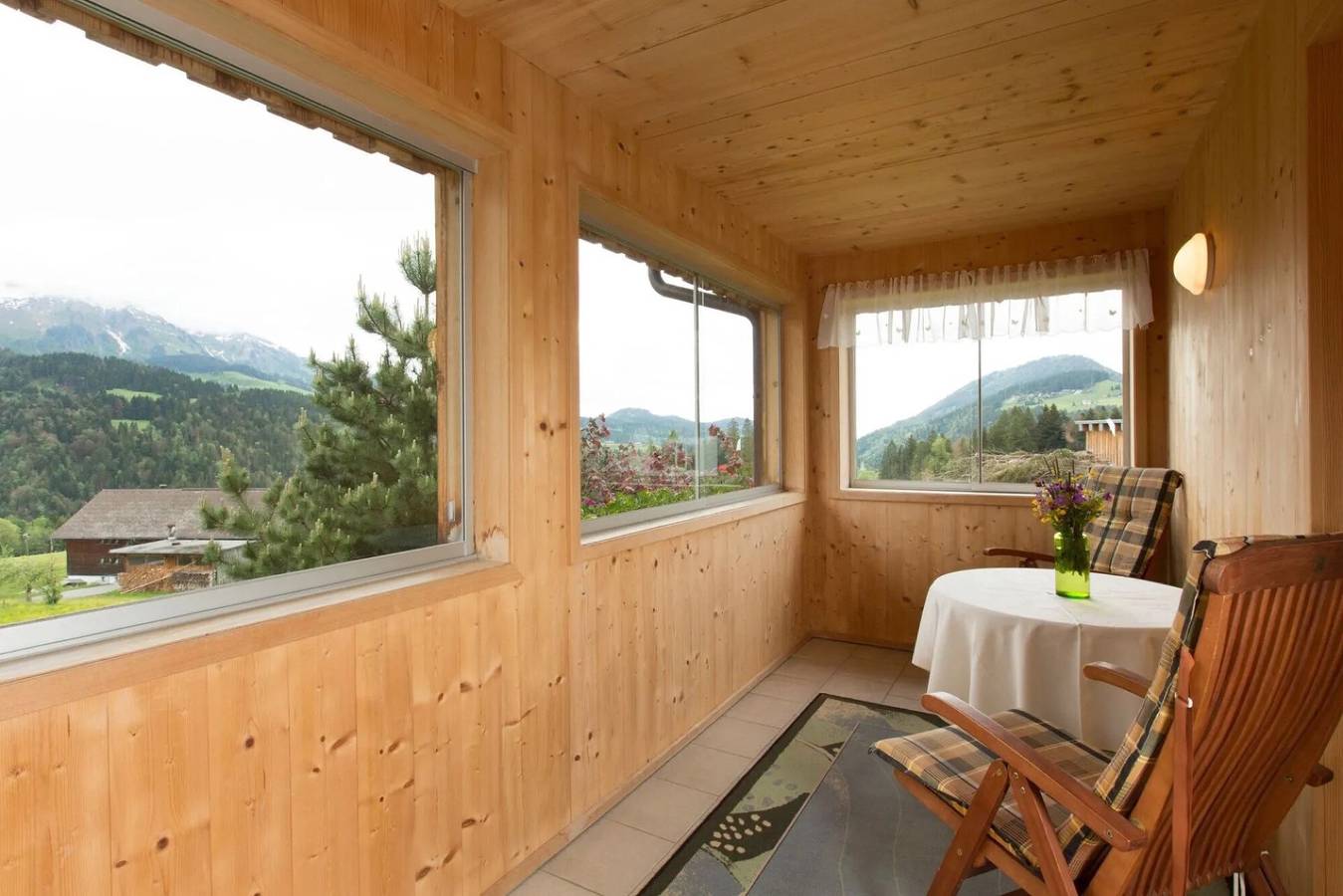 Zimmer 'Alpenfrieden' mit Bergblick, Gemeinschaftsgarten und Wlan in Sibratsgfäll, Bregenzerwald