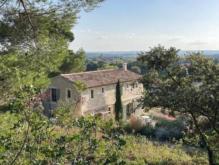 Chambre d’hôte pour 2 personnes, avec Terrasse et Jardin ainsi que Piscine et Vue
