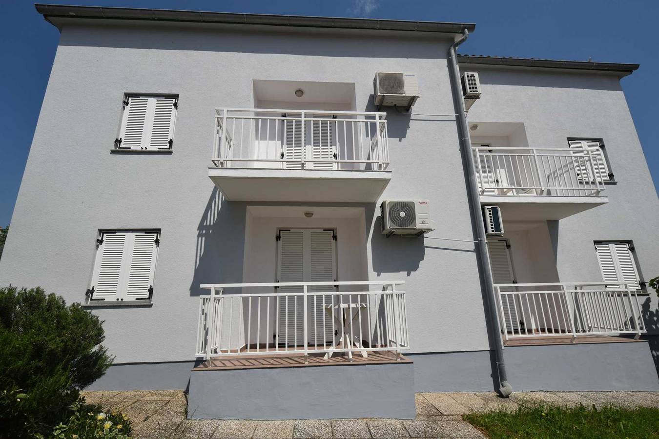 Ganze Wohnung, Ferienwohnung Fejer 1 mit Balkon in Njivice, Krk