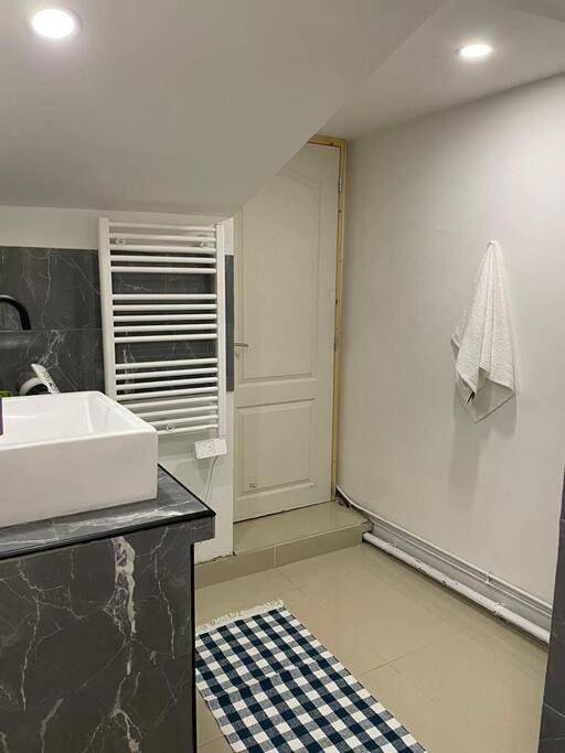 Appartement entier, One-Bedroom Apartment in Coulommiers (Seine-et-Marne), Seine-et-Marne