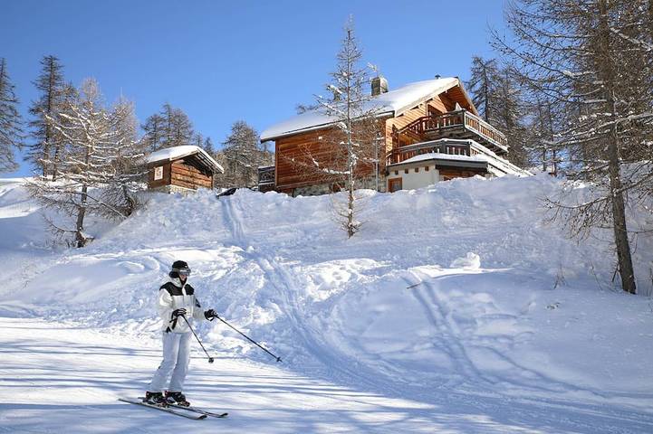 Chalet voor 22 personen, with sauna and balkon as well as tuin - 1