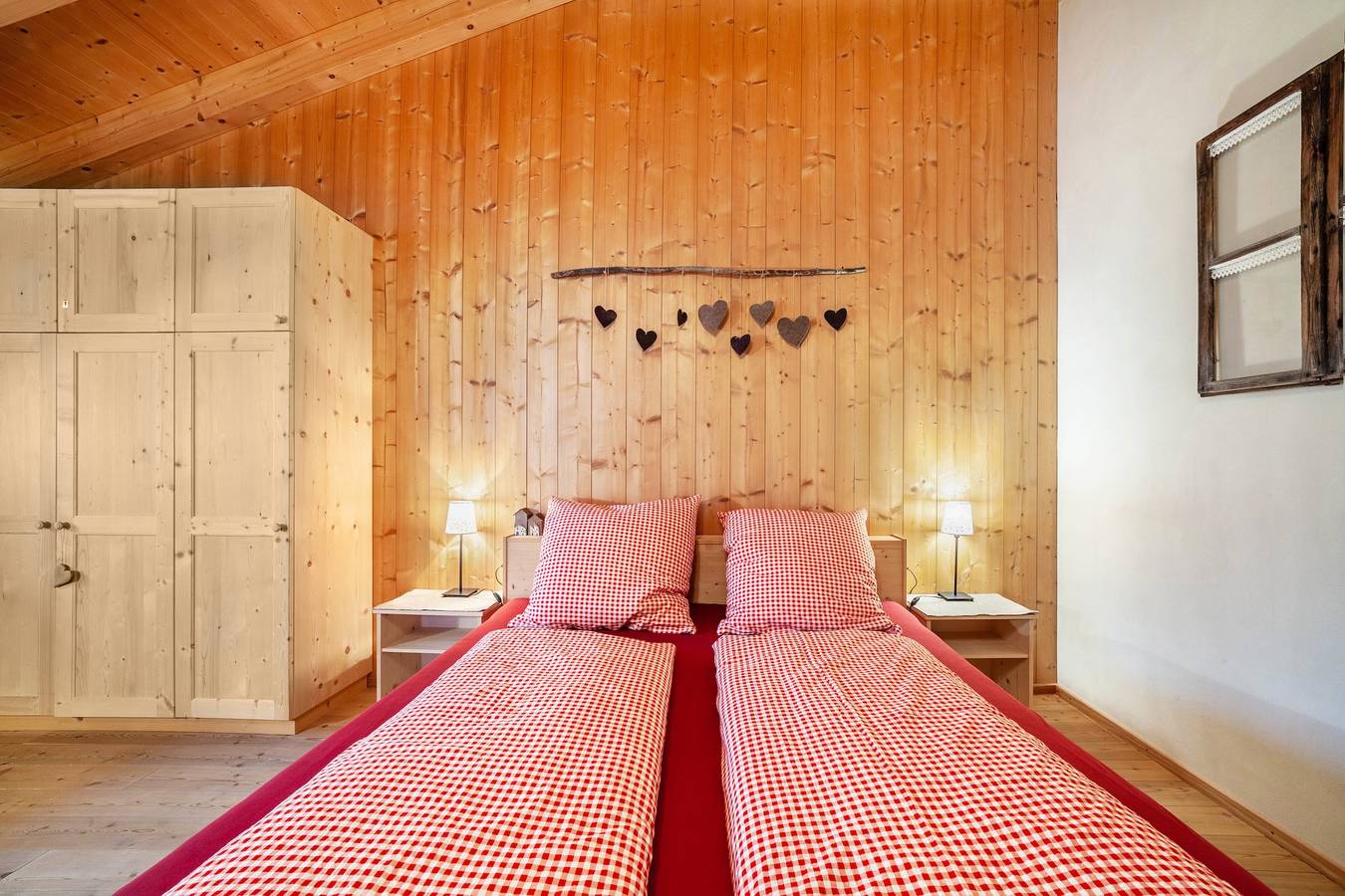 Ganze Wohnung, "Grushof App Paföl" mit Bergblick, gemeinschaftlich genutztem Garten & Wlan in Glurns, Nationalpark Stilfser Joch