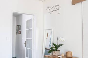 Gîte pour 4 personnes, avec jardin à Lairoux