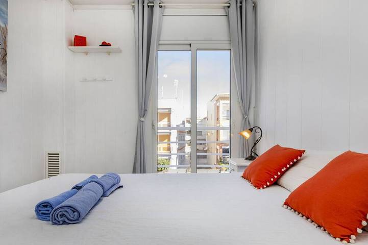 Ganze Wohnung, Ferienwohnung Xaloc in Platja Llarga de Cubelles (Vilanova i la Geltrú), Cubelles