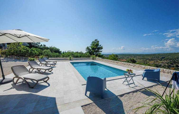 Ferienhaus für 4 Personen, mit Seeblick und Terrasse sowie Pool - 1