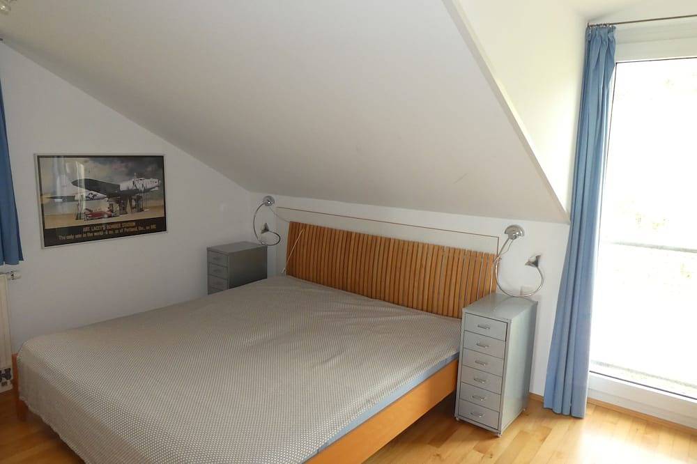 Ganze Wohnung, Gemütliches, topausgestattetes Dachstudio mit Panoramaterrasse in Daisendorf, Region Bodensee-Oberschwaben