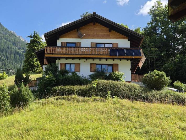 Ferienwohnung für 4 Personen, mit Terrasse und Garten in Wald am Arlberg