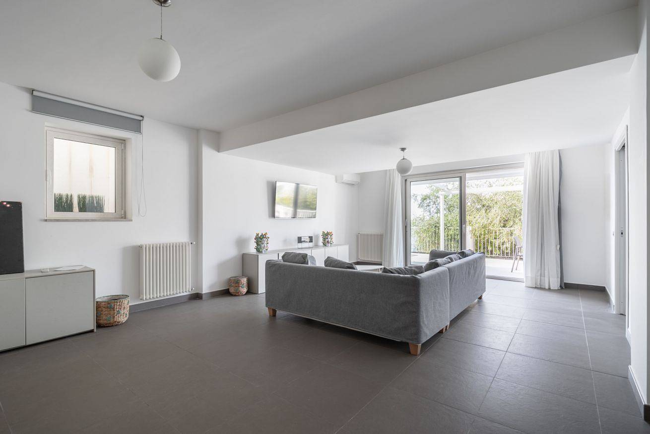 Entire apartment, Villa Lipari - Villa with private pool and panoramic sea view  in Scafa, Messina Province