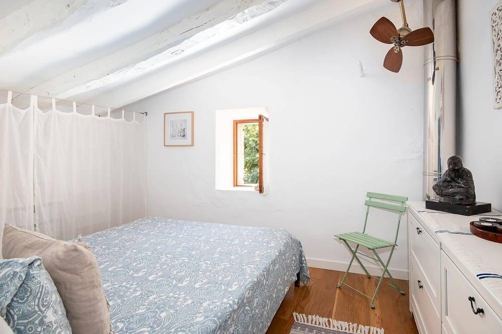 Canamon charming house with private pool. Wifi in Ses Salines, South Majorca