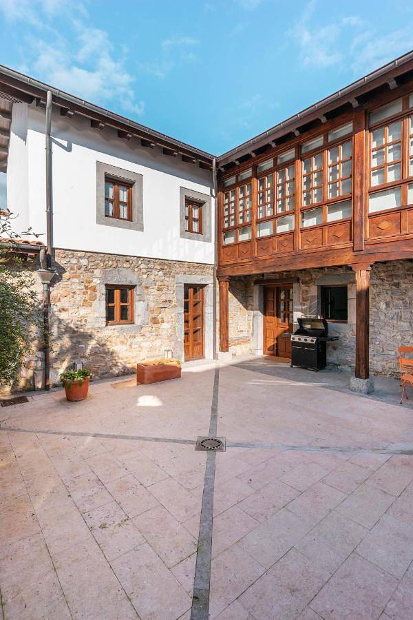 Apartamento entero, La Casa De La Riba in Luanco, Gozón