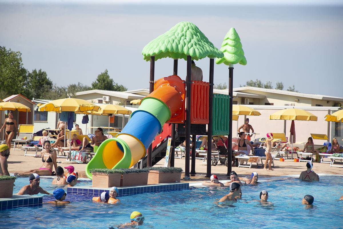 Ferienpark Rosapineta Sud Bungalow 2 für 3 Personen in Rosolina Mare, Polesine