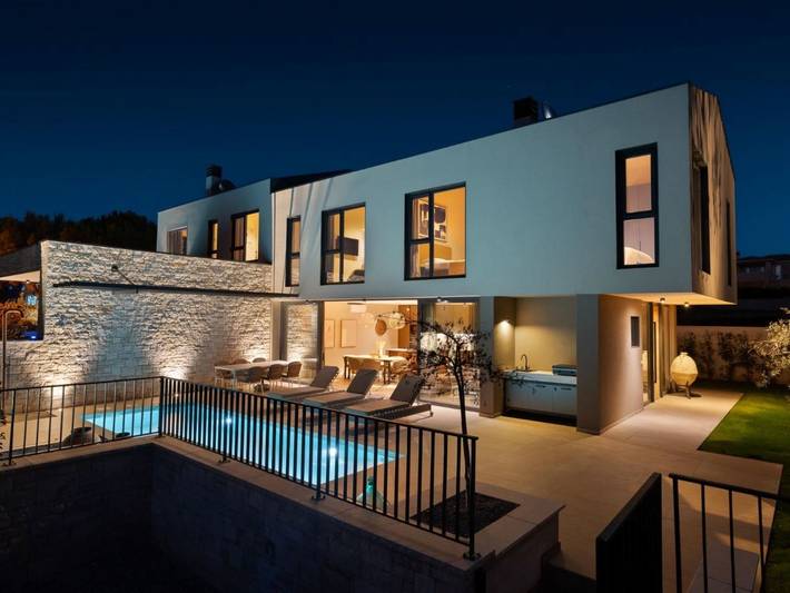 Ferienhaus für 6 Personen, mit Pool und Sauna sowie Garten und Terrasse in Nova Vas - 2