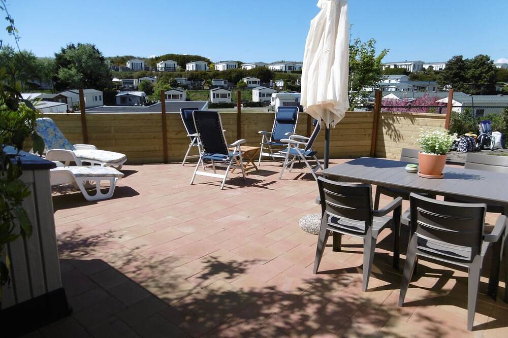 Chalet Ijmuiden aan zee, vlakbij het strand in IJmuiden, Nederlandse Noordzeekust