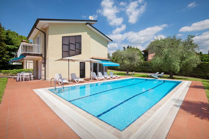 Villa für 8 Personen in Bardolino