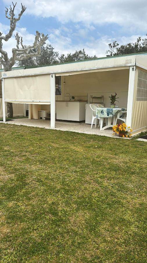 Camping für 4 Personen, mit Terrasse und Garten in Lido di Jesolo