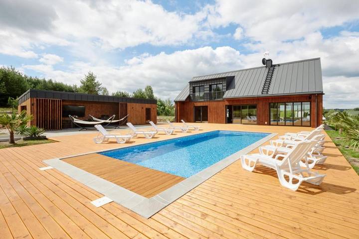 Villa für 15 Personen, mit Pool und Sauna sowie Whirlpool und Garten - 1